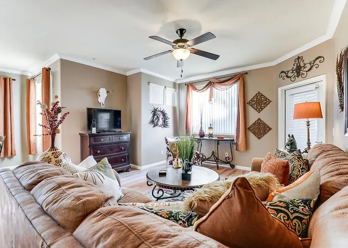Patio & Perks: Gated Gilbert Mesa