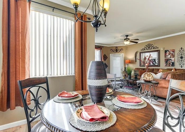 Patio & Perks: Gated Gilbert Mesa
